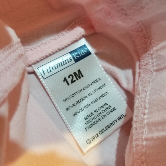 CLOSET CLEAR OUT ITEM - Picture 6 of 7